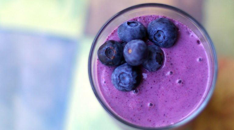 Acai Smoothie With Strawberry And Blueberry